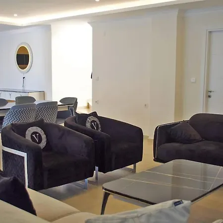 High Quality With Private Pool Villa-skylife